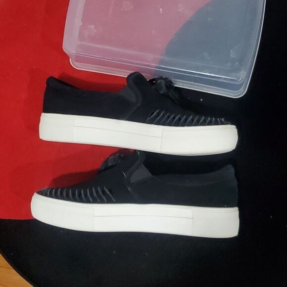 J/Slides Aztec Fashion Sneaker in Black Suede Size 7.5 - Picture 8 of 13